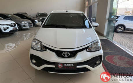 Etios Platinum 1.5 2017 sedam